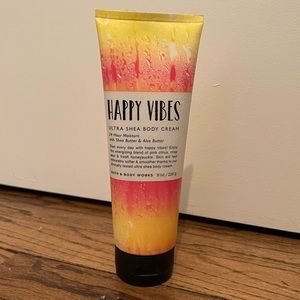 Bath & Body Works Lotion - Happy Vibes